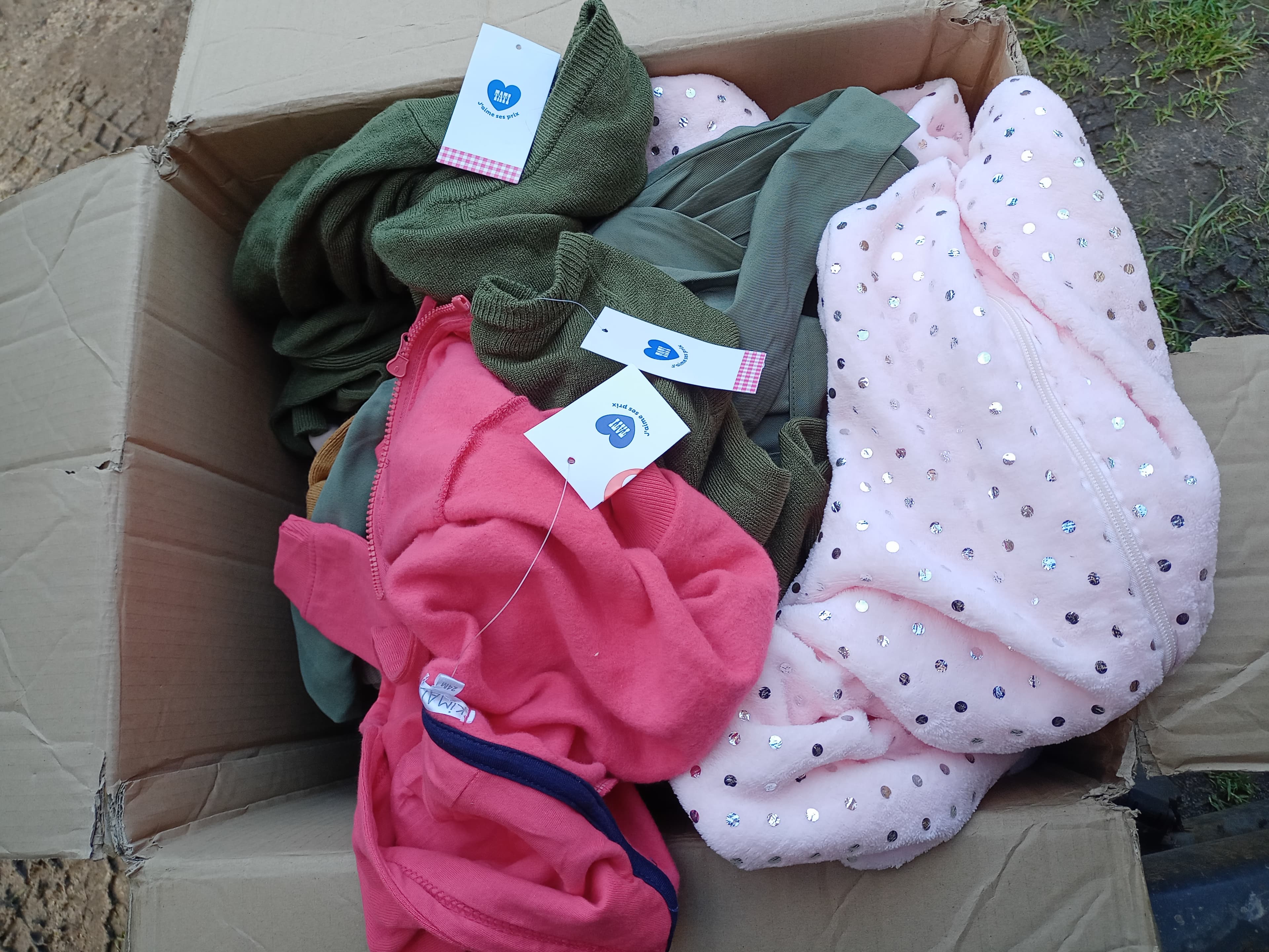 BOX ODZIEŻ NOWA Z METKAMI