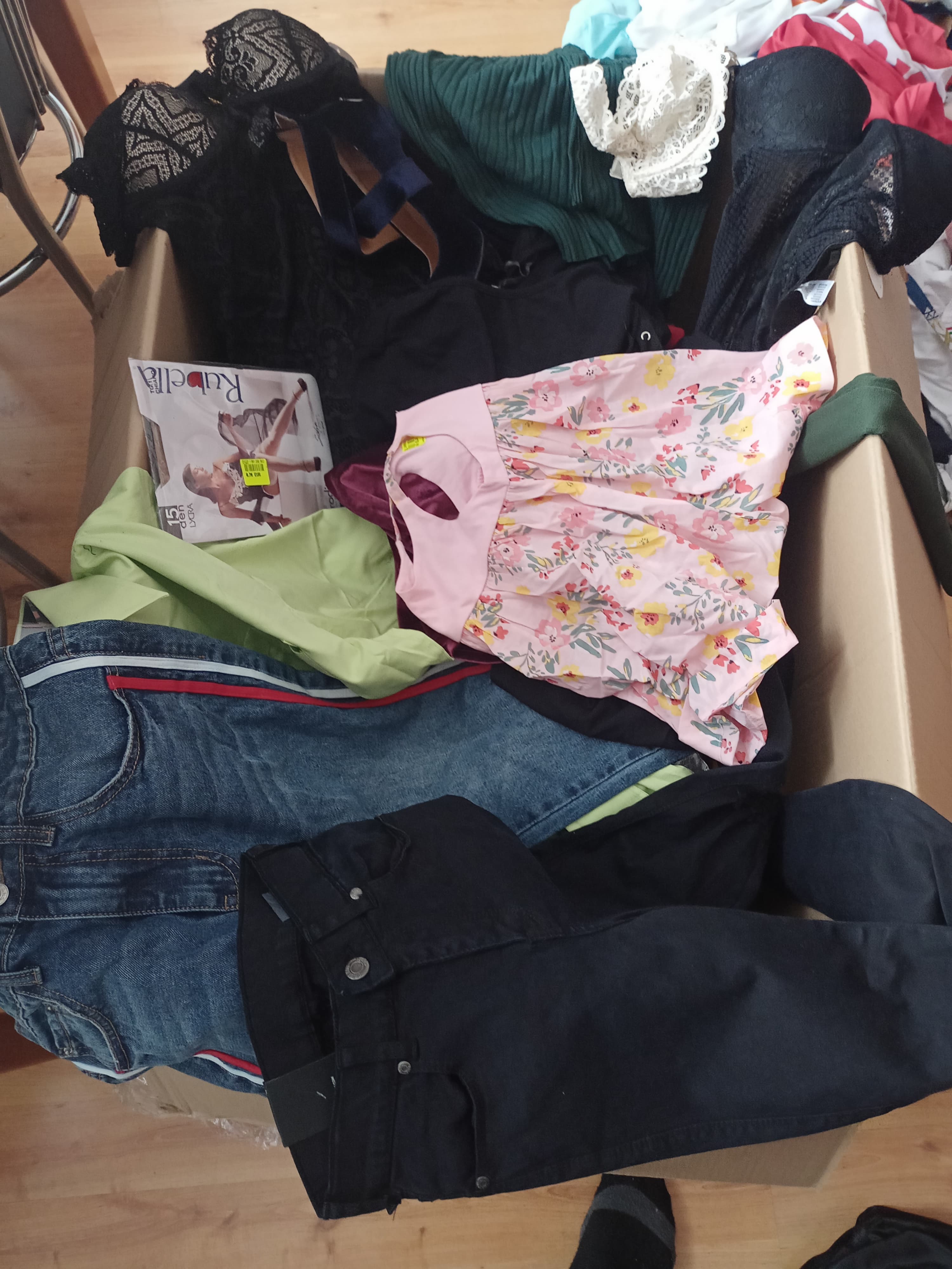 BOX ODZIEŻ NOWA Z METKAMI